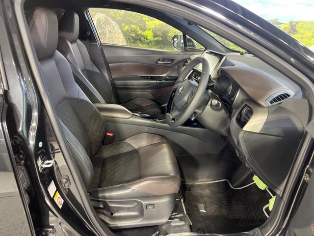 TOYOTA C-HR 2018 Image 31