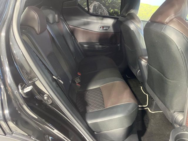 TOYOTA C-HR 2018 Image 31