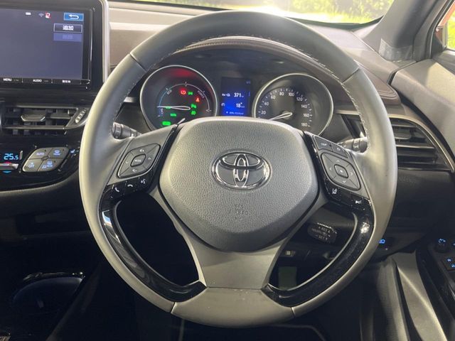 TOYOTA C-HR 2018 Image 31