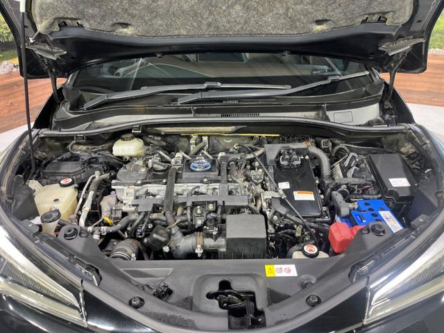 TOYOTA C-HR 2018 Image 31