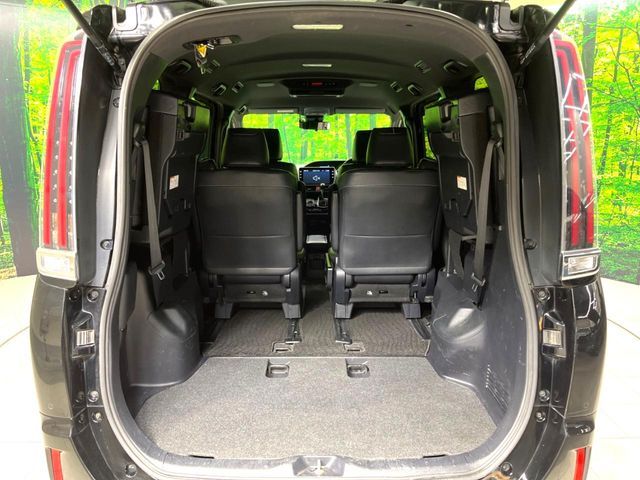 TOYOTA ESQUIRE 2019 Image 31