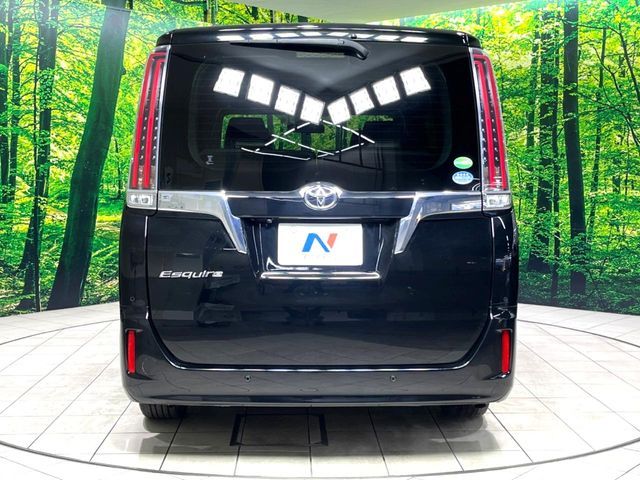 TOYOTA ESQUIRE 2019 Image 31