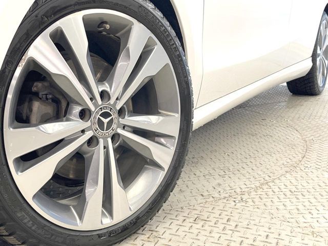 MERCEDES BENZ CLA SH 2018 Image 31