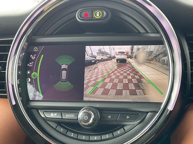 BMW MINI COOPER SD 5DOOR 2021 Image 31