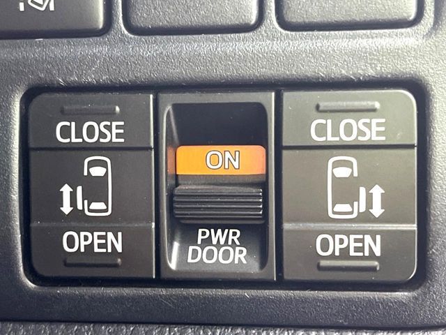 TOYOTA NOAH 2019 Image 31