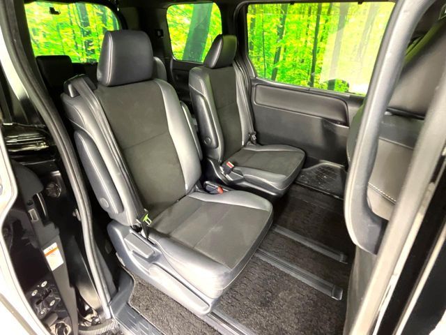 TOYOTA NOAH 2019 Image 31