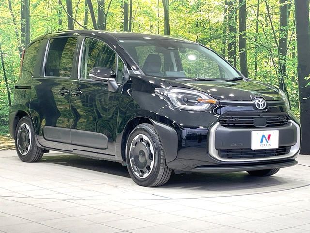 TOYOTA SIENTA HYBRID 2025 Image 31