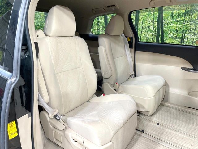 TOYOTA ESTIMA 2013 Image 31