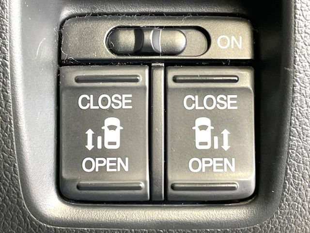 HONDA N BOX 2015 Image 31