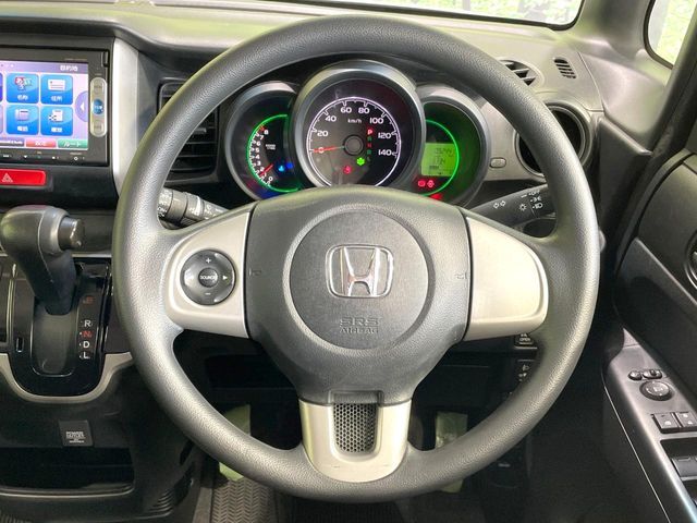 HONDA N BOX 2015 Image 31