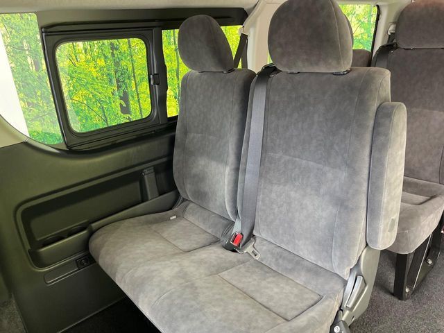 TOYOTA HIACE WAGON 4WD 2023 Image 31