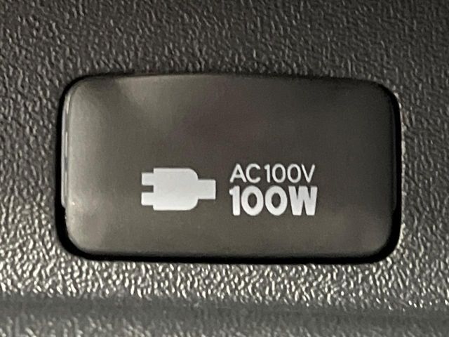 TOYOTA HIACE VAN 4WD 2026 Image 31