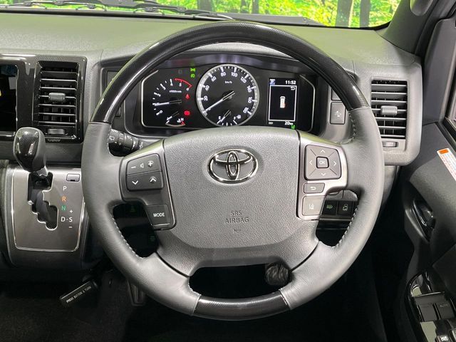 TOYOTA HIACE VAN 4WD 2026 Image 31