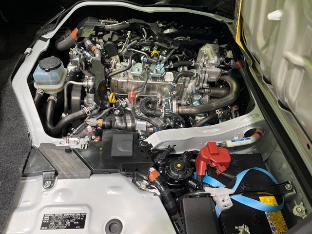 TOYOTA HIACE VAN 4WD 2026 Image 31