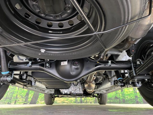 TOYOTA HIACE VAN 4WD 2026 Image 31