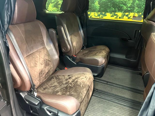 TOYOTA ESTIMA 2016 Image 31