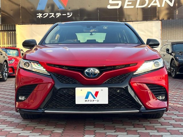 TOYOTA CAMRY HYBRID 2018 Image 31