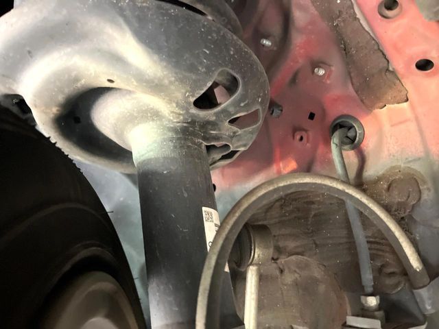 TOYOTA CAMRY HYBRID 2018 Image 31