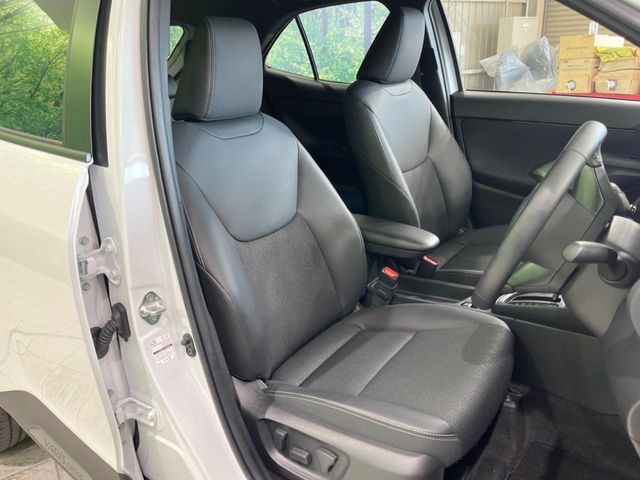 TOYOTA YARIS CROSS HYBRID 2025 Image 31