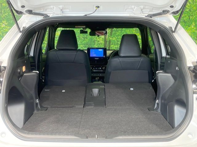 TOYOTA YARIS CROSS HYBRID 2025 Image 31