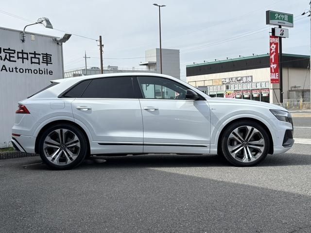 AUDI Q8 2023 Image 31
