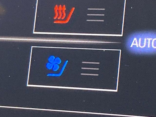 TOYOTA CROWN SEDAN HYBRID 2018 Image 31