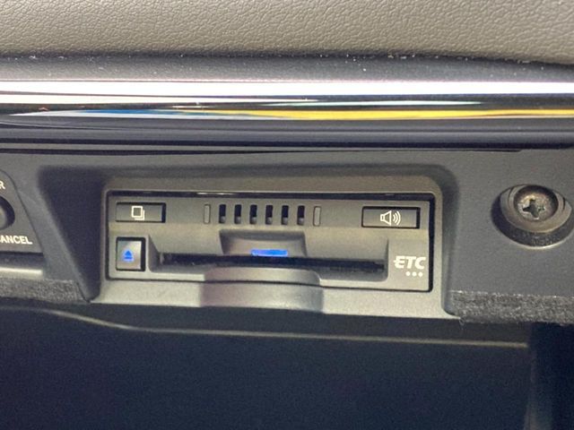 TOYOTA CROWN SEDAN HYBRID 2018 Image 31