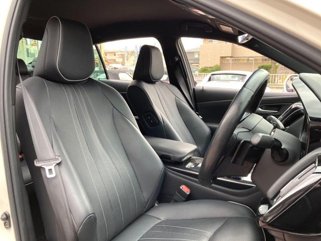 TOYOTA CROWN SEDAN HYBRID 2018 Image 31