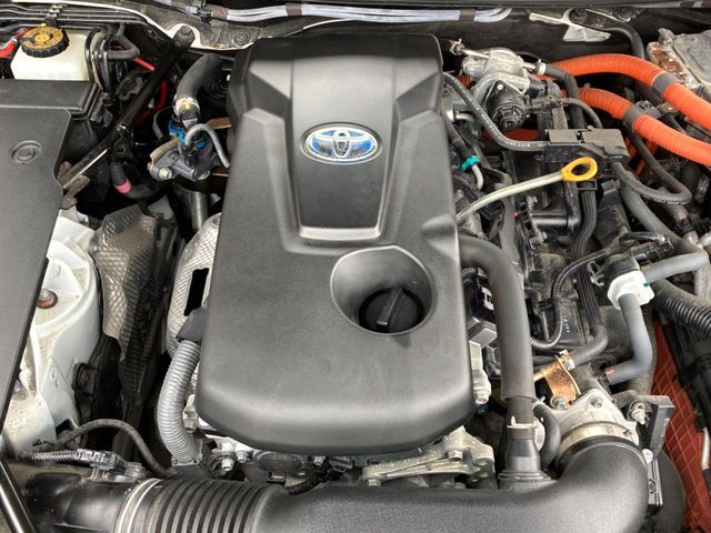 TOYOTA CROWN SEDAN HYBRID 2018 Image 31