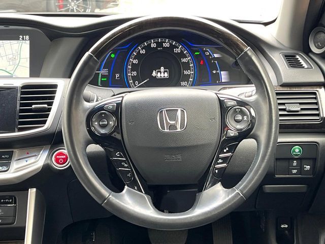 HONDA ACCORD HYBRID 2013 Image 31