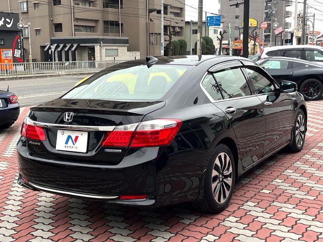 HONDA ACCORD HYBRID 2013 Image 31