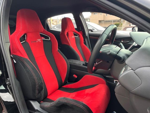 HONDA CIVIC HATCHBACK 2019 Image 31