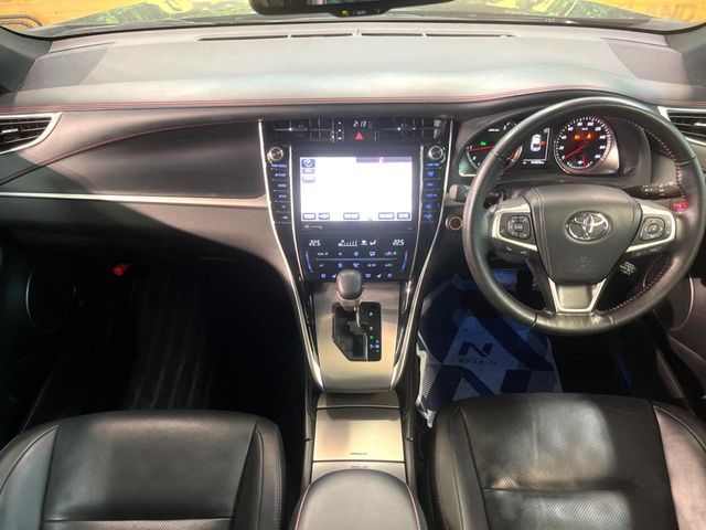 TOYOTA HARRIER 2WD 2017 Image 31