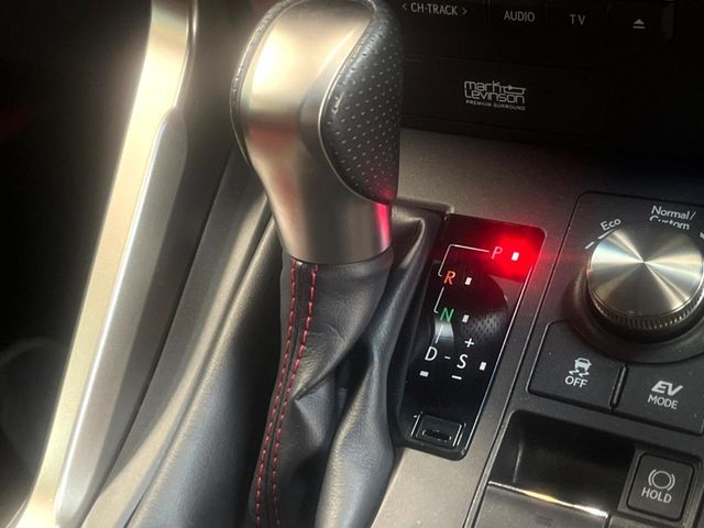 TOYOTA LEXUS NX300H AWD 2019 Image 31