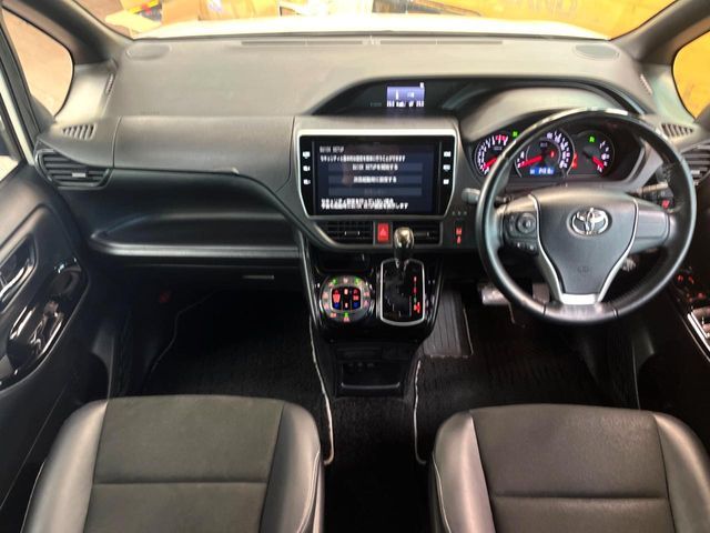 TOYOTA NOAH 2021 Image 31