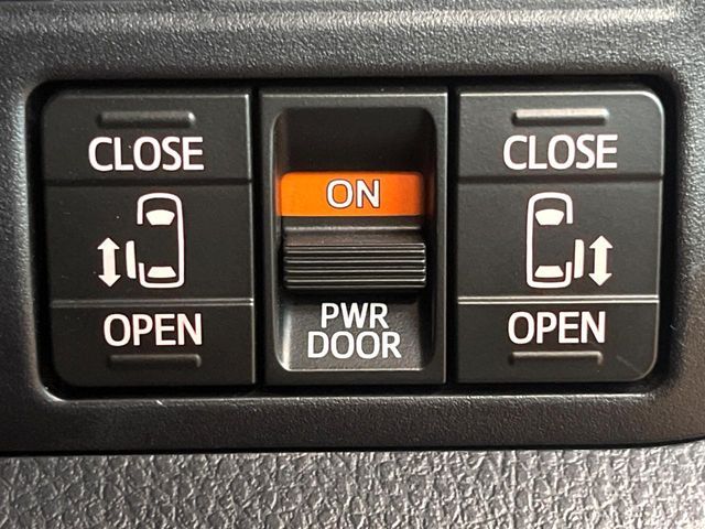 TOYOTA NOAH 2021 Image 31