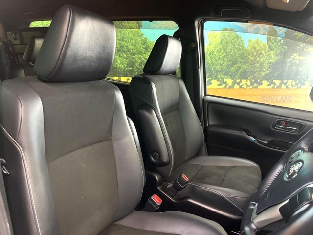 TOYOTA NOAH 2021 Image 31