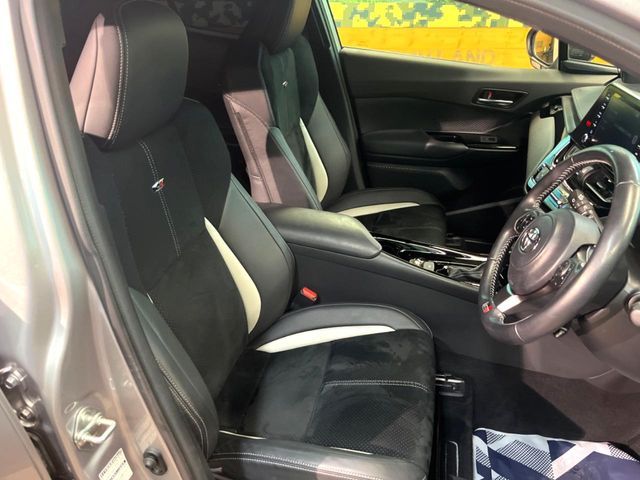 TOYOTA C-HR 2019 Image 31