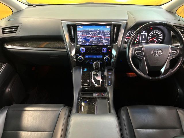 TOYOTA ALPHARD 2016 Image 31
