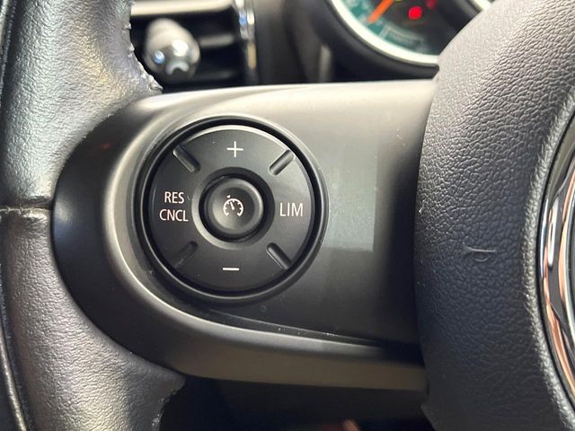 BMW MINI COOPER S CL 2017 Image 31