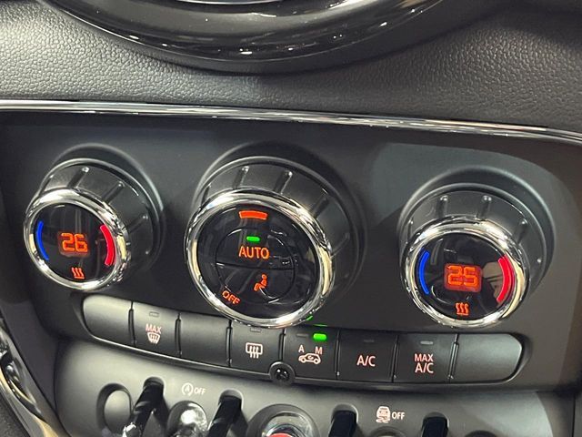 BMW MINI COOPER S CL 2017 Image 31