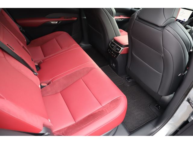 TOYOTA LEXUS RX500H 2024 Image 31