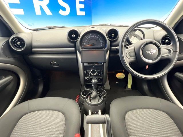 BMW MINI COOPER CROS 2017 Image 31