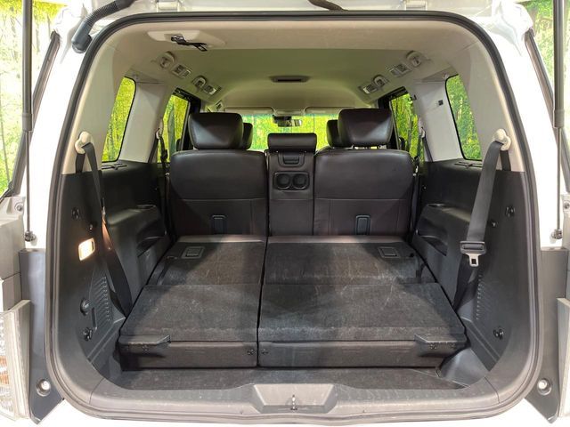 NISSAN ELGRAND 2024 Image 31