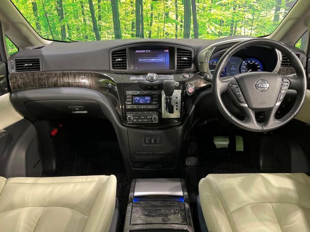 NISSAN ELGRAND  4WD 2020 Image 31