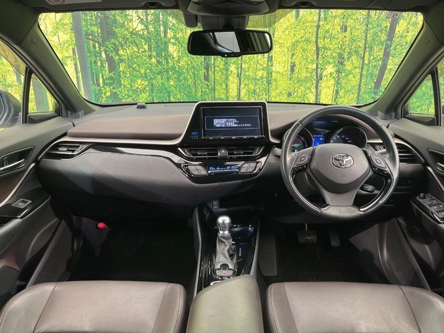 TOYOTA C-HR 2017 Image 31