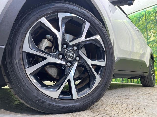 TOYOTA C-HR 2017 Image 31