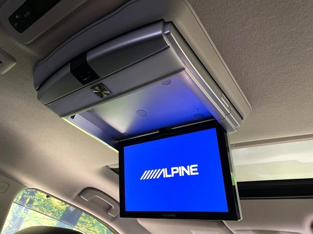 NISSAN ELGRAND 2012 Image 31