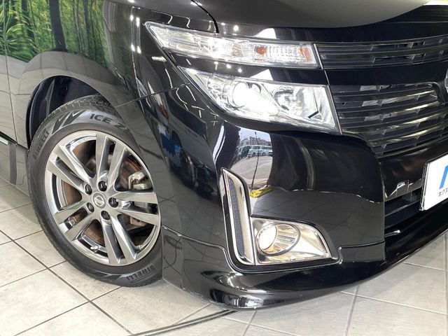 NISSAN ELGRAND 2012 Image 31