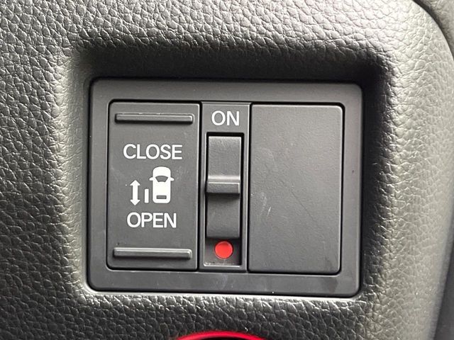 HONDA N BOX CUSTOM 2020 Image 31